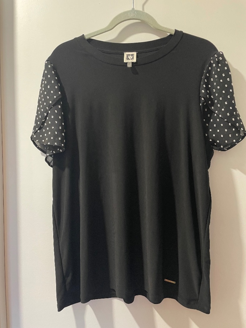 Anne Klein Top, Size 1X, Black and White